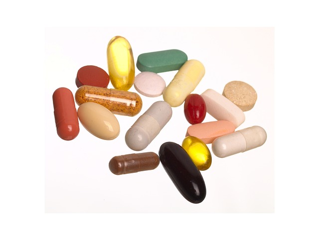 různobarevné tabletky
