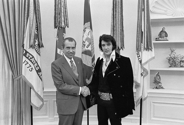 Richard Nixon, na obrázku s Elvisem