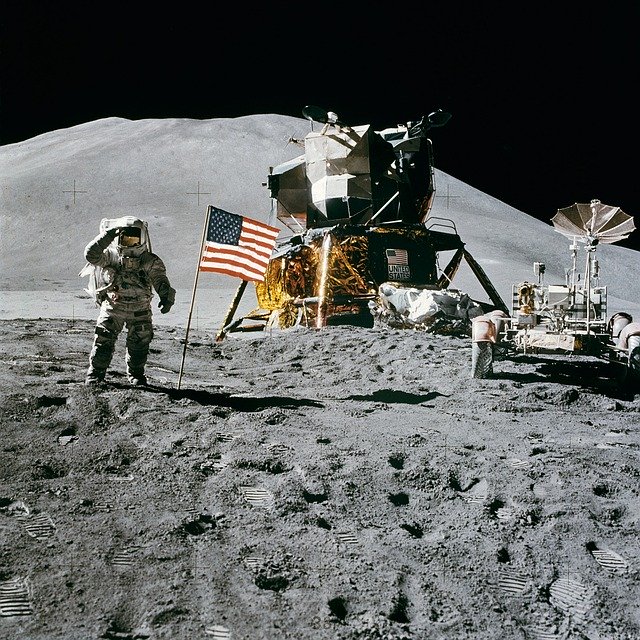 První člověk na Měsíci